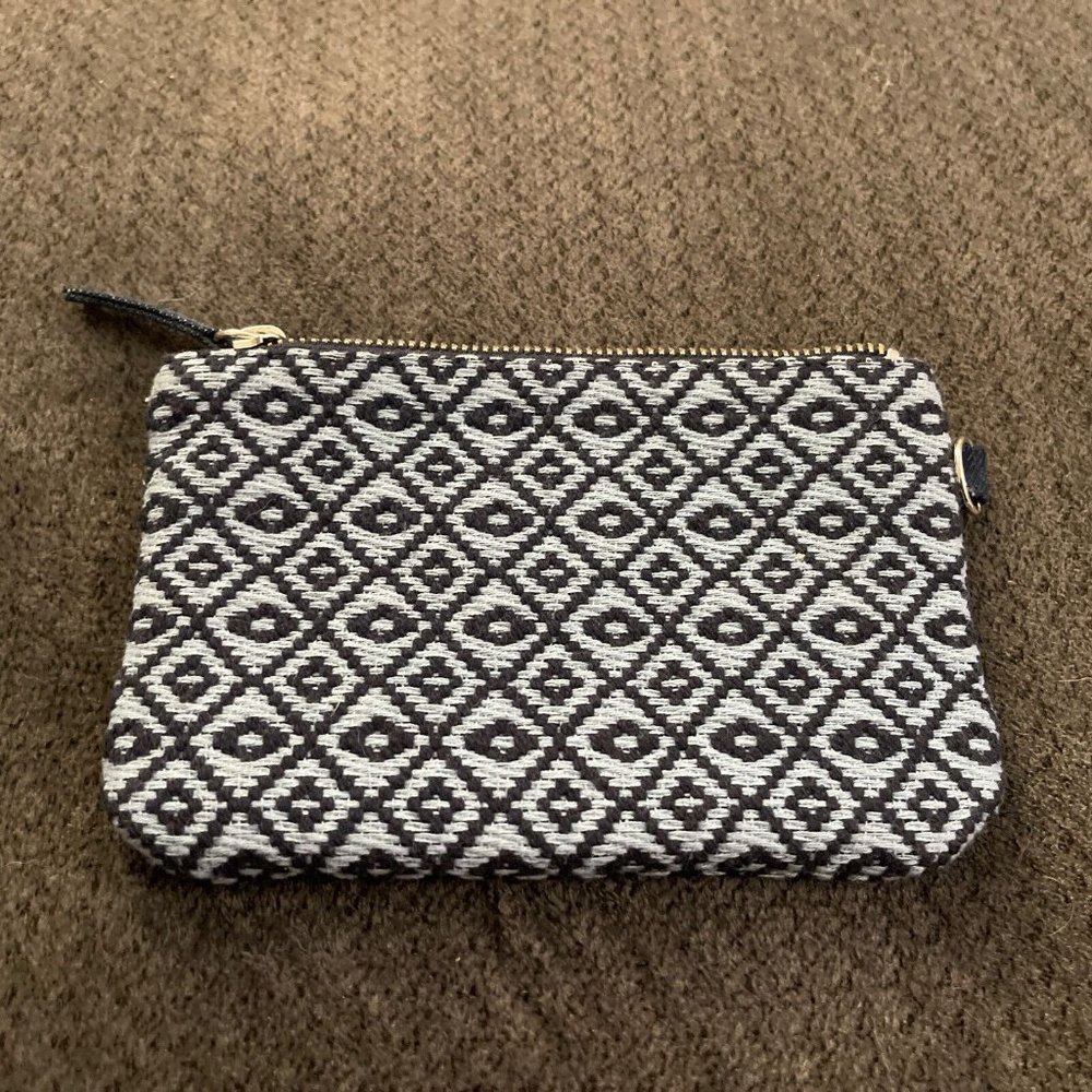 Chico’s Blue Tapestry Makeup Bag Purse H23